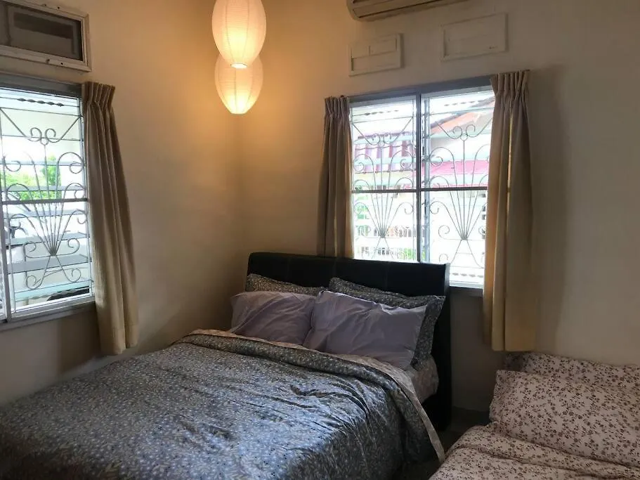 Dom wakacyjny Cosy Big House 5Min Ciq Sogo Ksl Mall 4Br 12Pax Johor Bahru