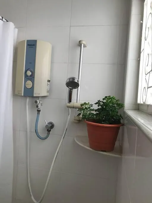 Cosy Big House 5Min Ciq Sogo Ksl Mall 4Br 12Pax Johor Bahru Dom wakacyjny