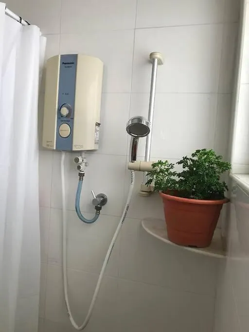 Semesterbostad Cosy Big House 5Min Ciq Sogo Ksl Mall 4Br 12Pax Johor Bahru Malaysia